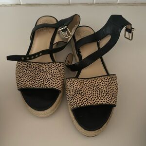 Vinco Camuto platform sandals